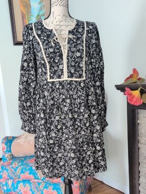 Black Floral Lace-Up Dress with Cream Trim